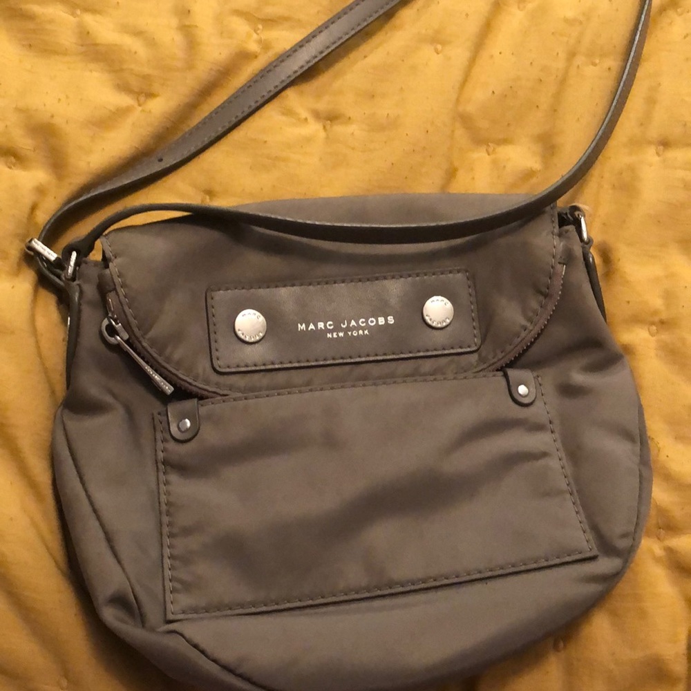 Marc Jacobs grey/taupe crossbody
